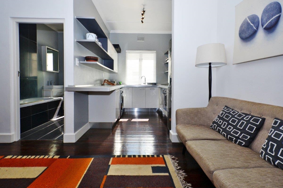 To Let 2 Bedroom Property for Rent in Sea Point Western Cape